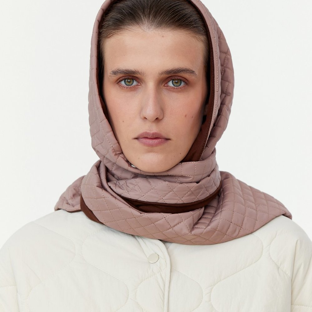 UNU Head Scarf Beige Puffer Quilted Shawl NWT